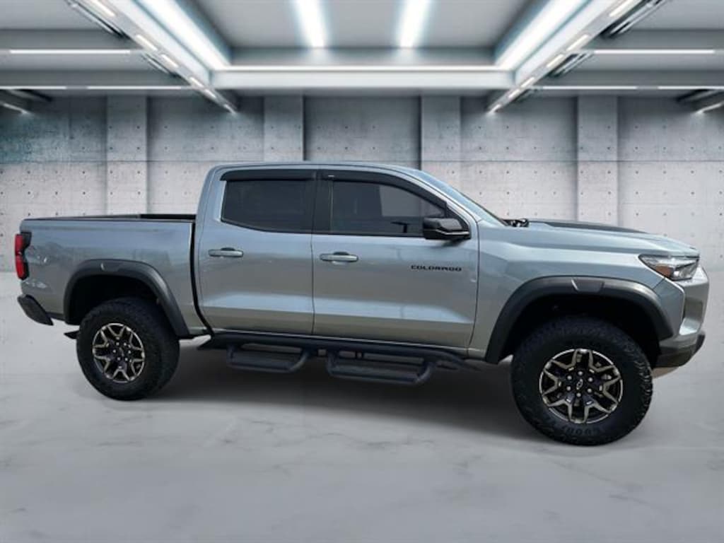 Used 2024 Chevrolet Colorado ZR2
