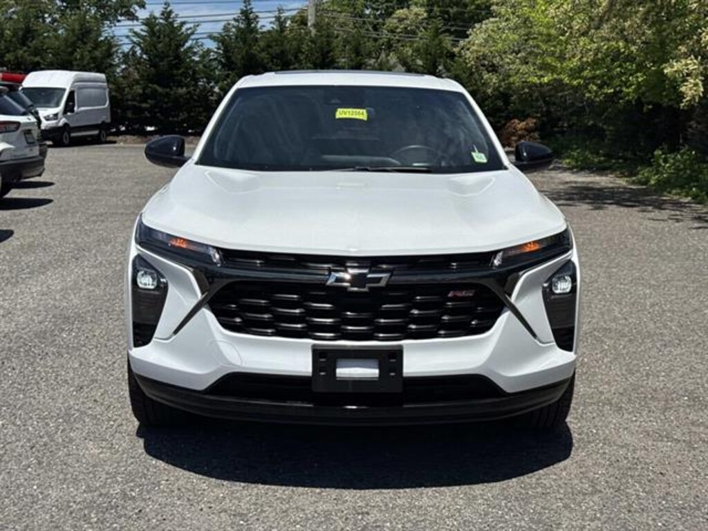 Used 2024 Chevrolet Trax RS