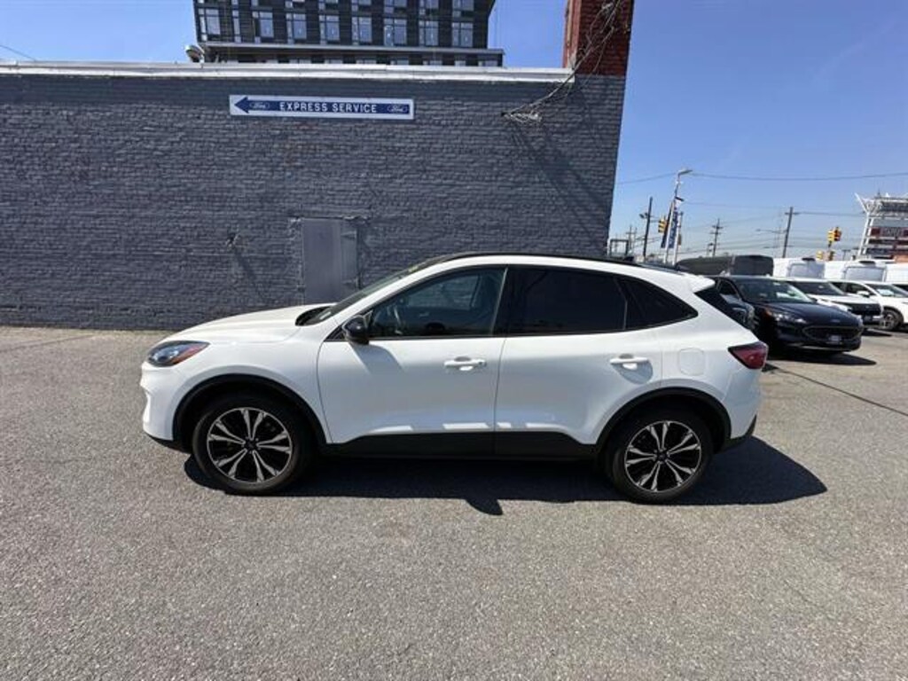 Certified 2022 Ford Escape SEL