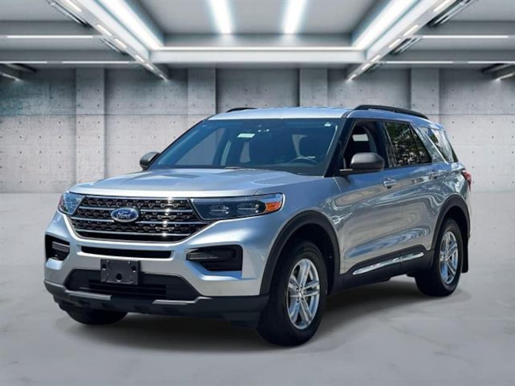 Used 2023 Ford Explorer XLT
