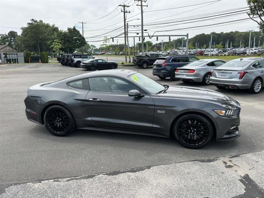 Used 2017 Ford Mustang GT Premium