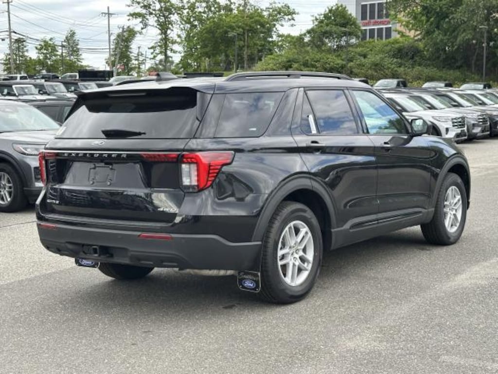 New 2026 Ford Explorer Active SUV