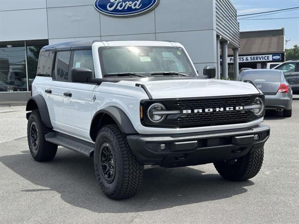 New 2026 Ford Bronco Outer Banks SUV