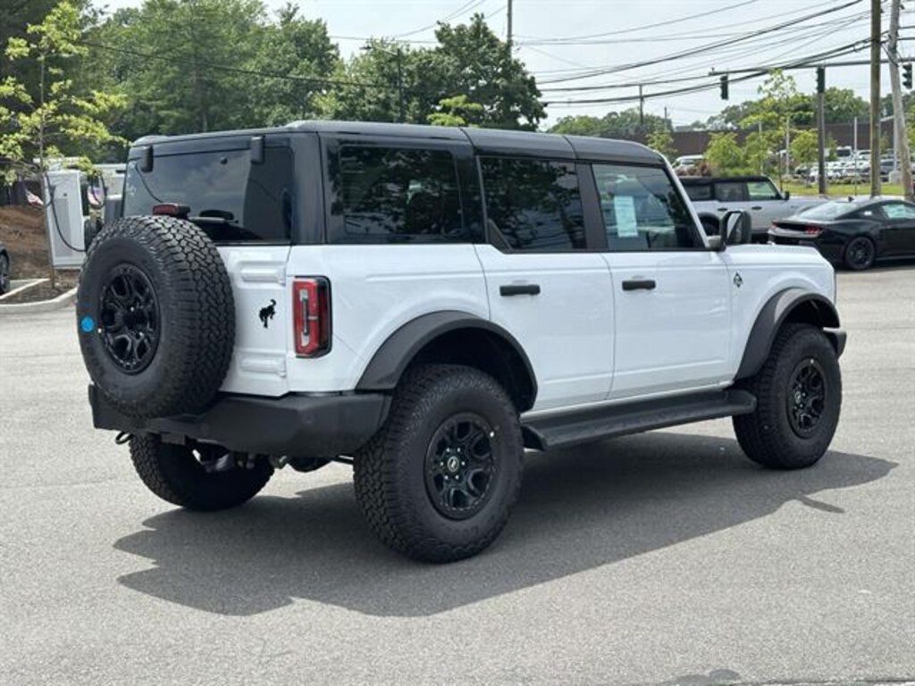 New 2026 Ford Bronco Outer Banks SUV