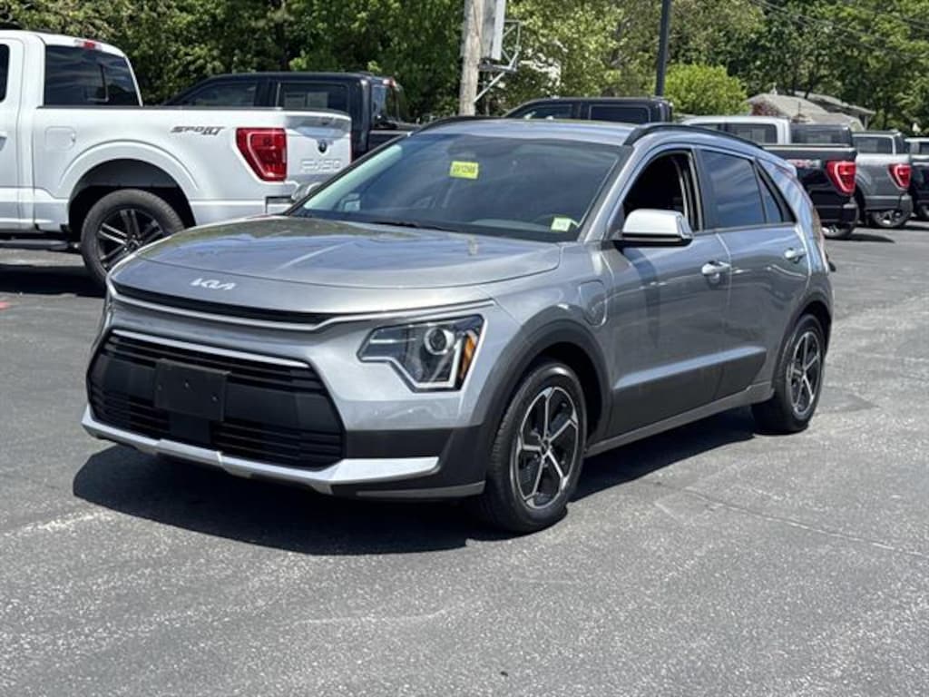 Used 2023 Kia Niro Plug-In Hybrid EX