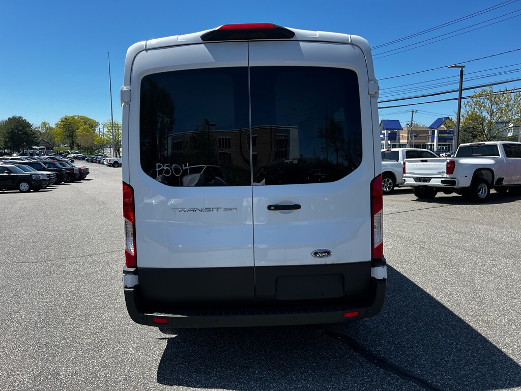2024 Ford Transit XL photo 2