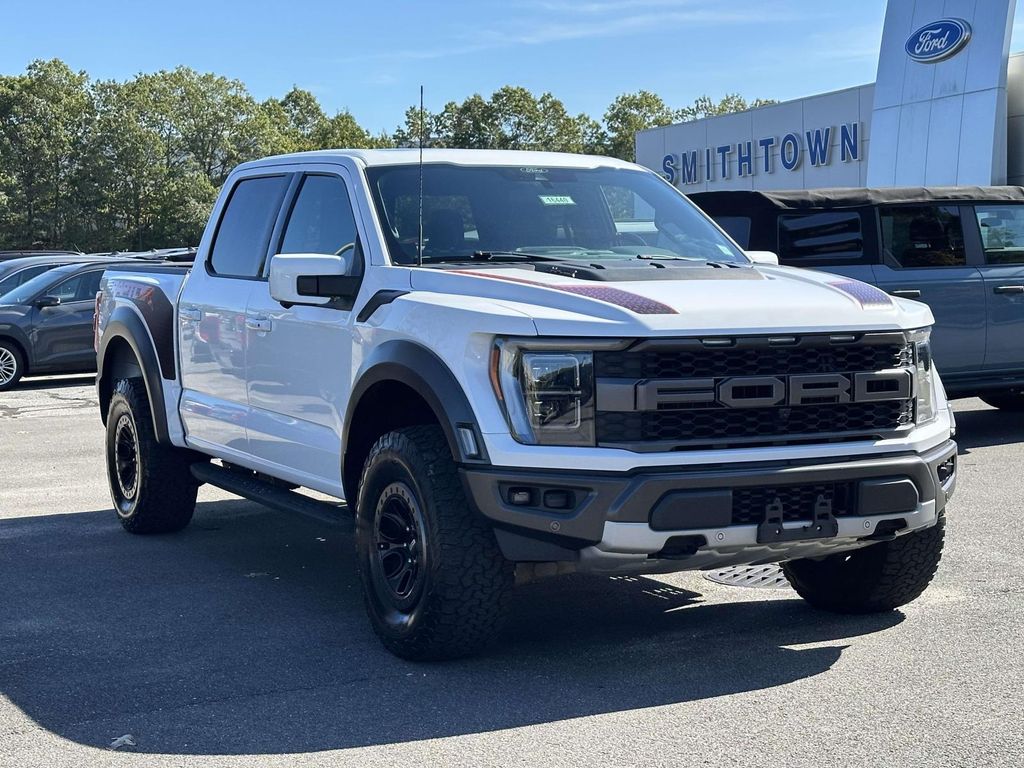 2022 Ford F-150 Raptor photo 2