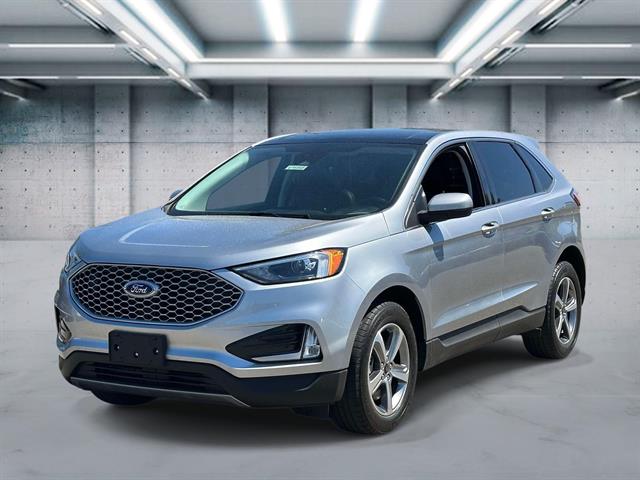 2023 Ford Edge SEL AWD's photo