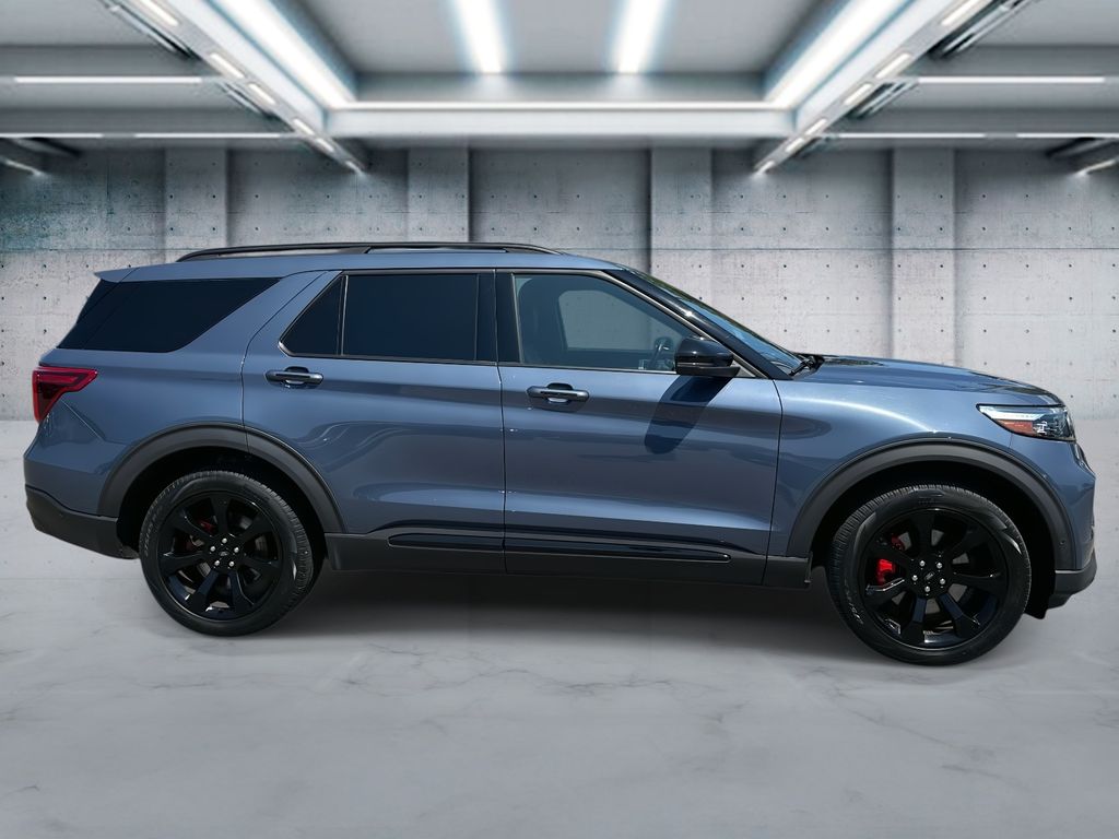 2021 Ford Explorer ST photo 3