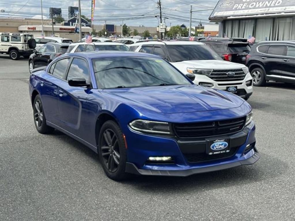 Used 2019 Dodge Charger SXT