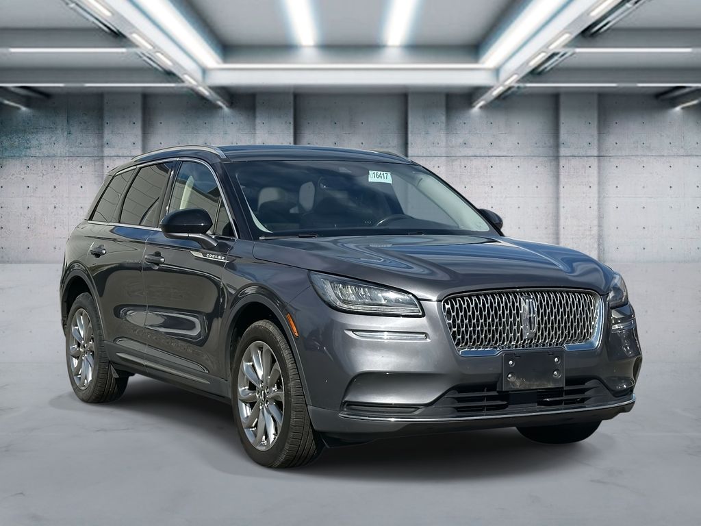 2022 Lincoln Corsair Standard photo 2