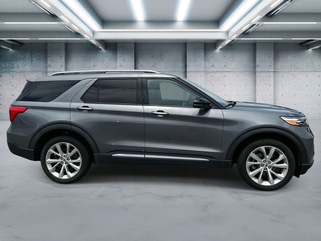 2022 Ford Explorer Platinum photo 3