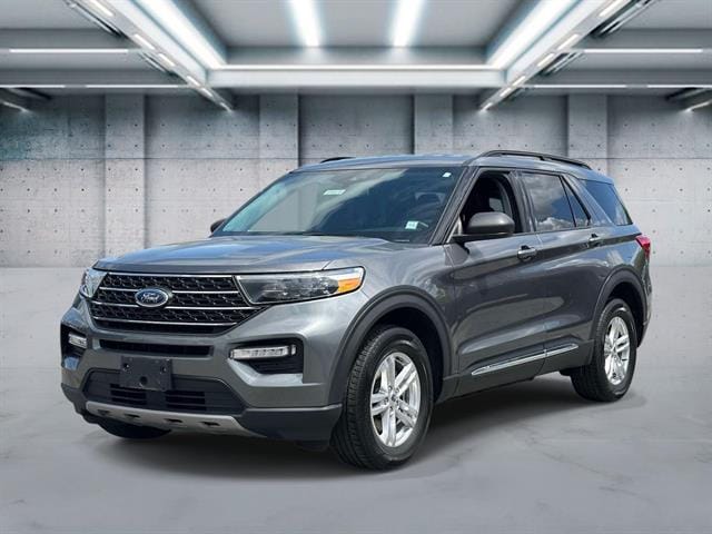 2023 Ford Explorer XLT 4WD's photo