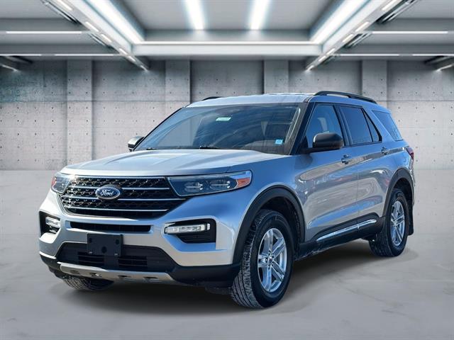 2023 Ford Explorer XLT 4WD's photo