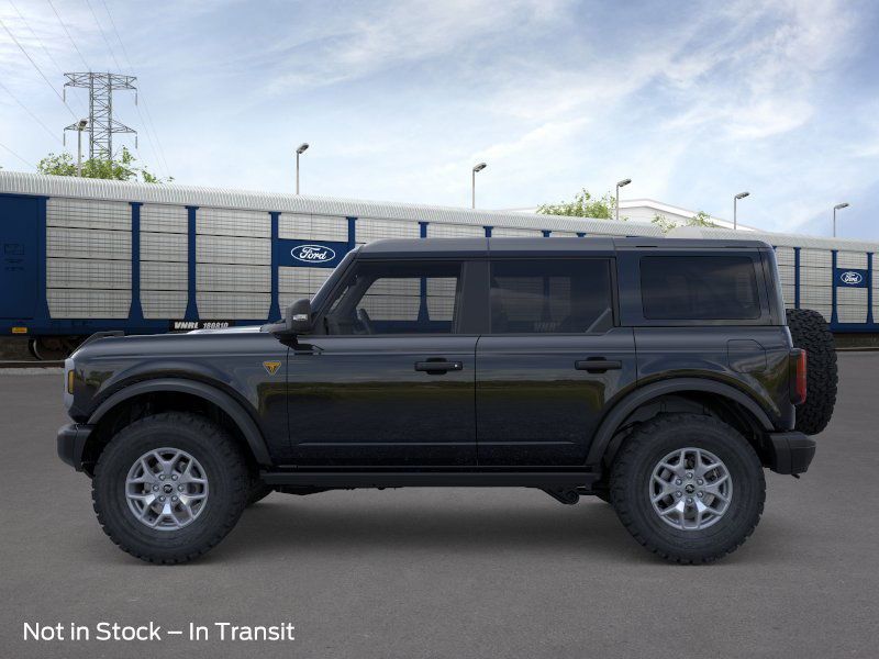 2025 Ford Bronco Badlands photo 3