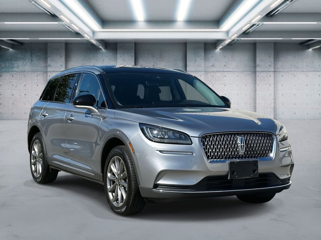 2022 Lincoln Corsair Standard photo 2
