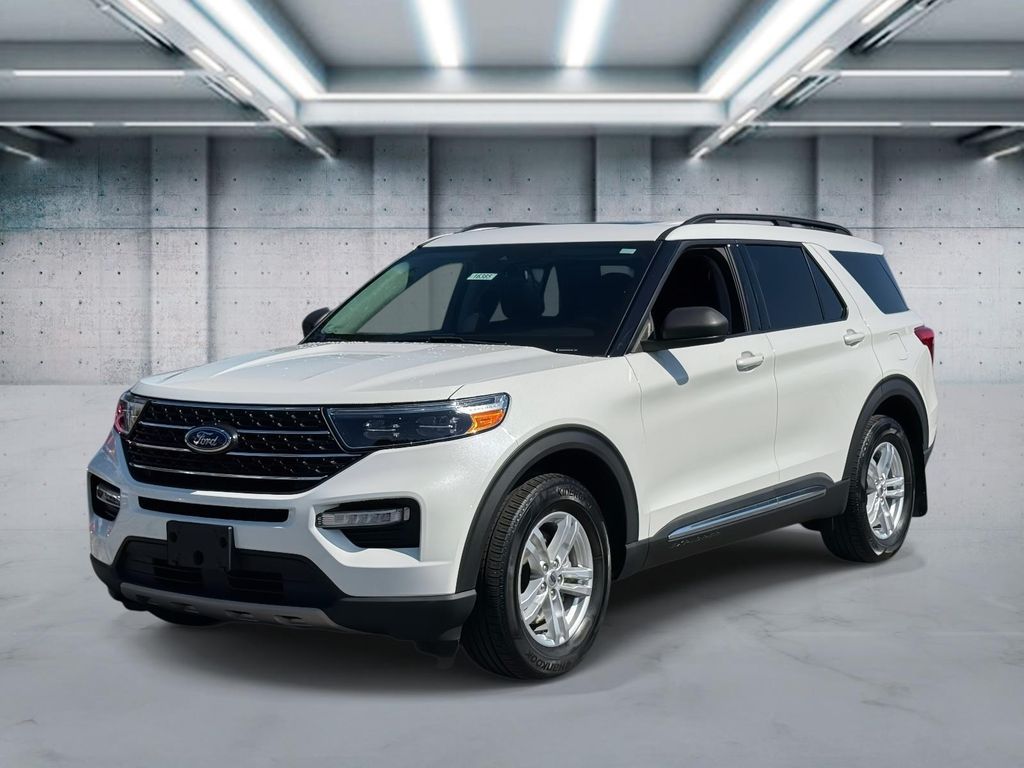 2022 Ford Explorer XLT's photo