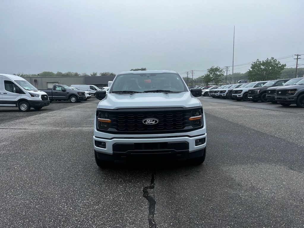 2025 Ford F-150 STX photo 4