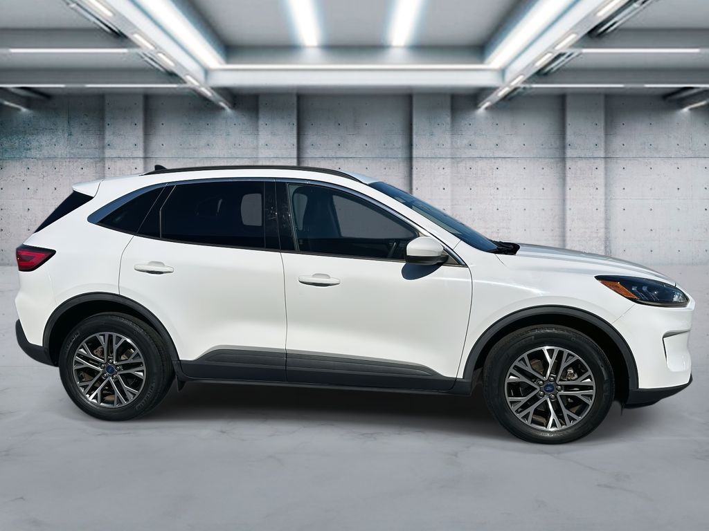 2020 Ford Escape SEL photo 3