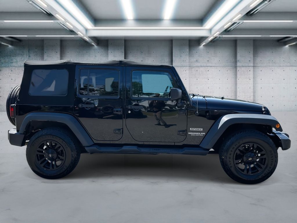 2017 Jeep Wrangler Unlimited Sport photo 3