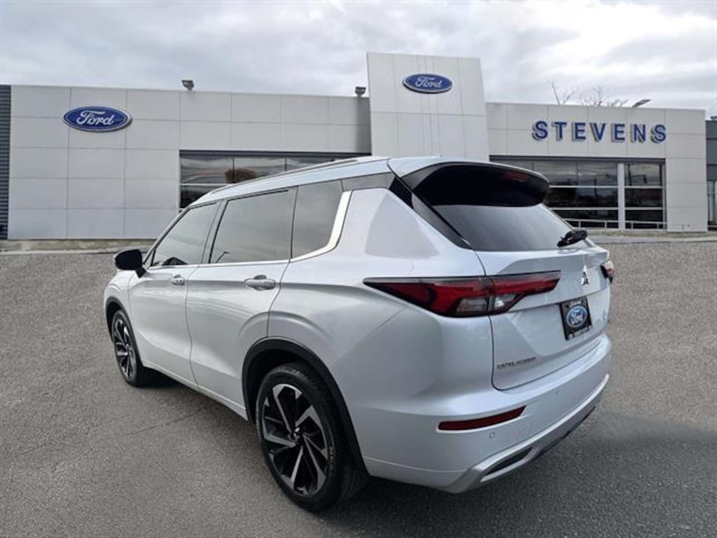 Used 2022 Mitsubishi Outlander SEL Special Edition