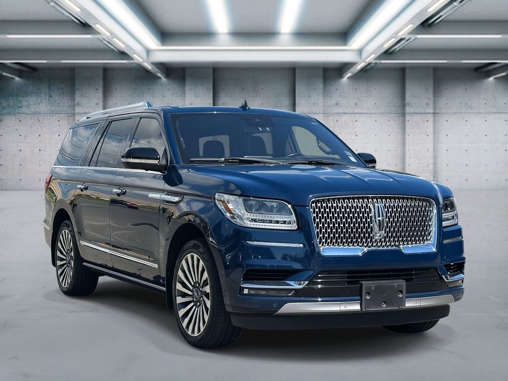 2019 Lincoln Navigator L Reserve photo 2