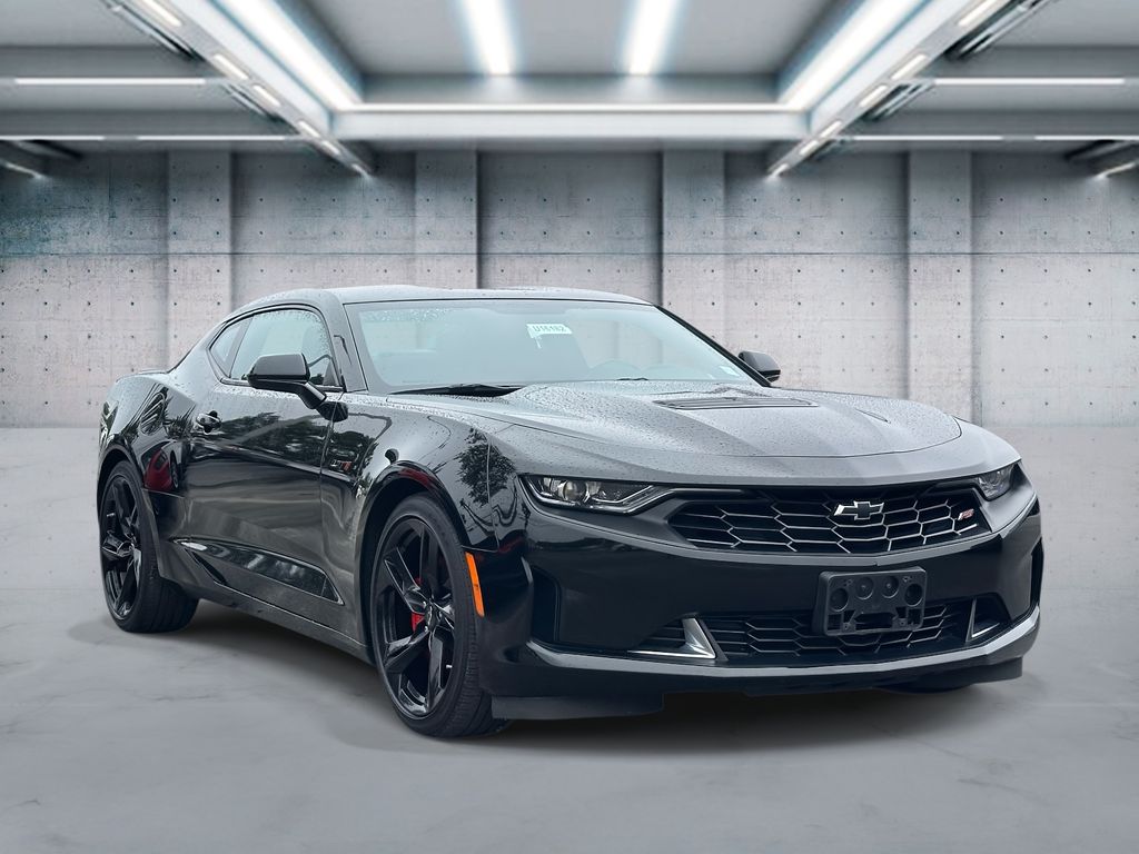 Used 2022 Chevrolet Camaro LT1 with VIN 1G1FF1R78N0125567 for sale in Saint James, NY