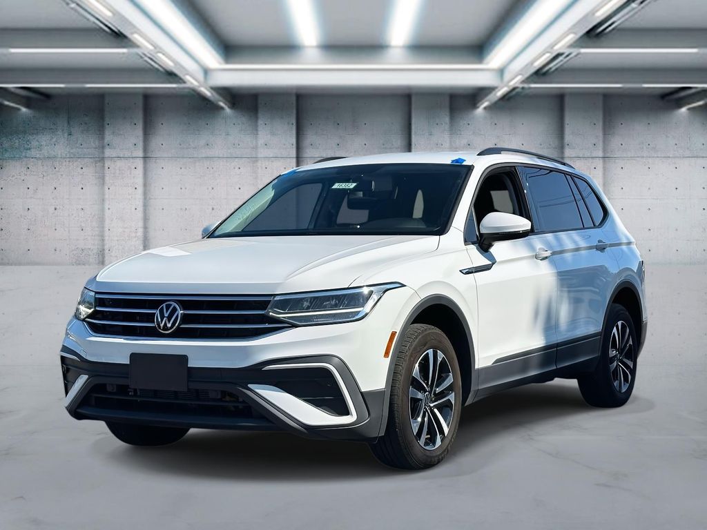 2022 Volkswagen Tiguan S's photo
