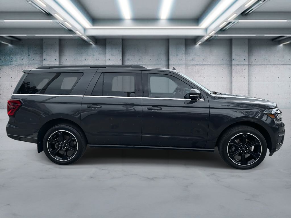 2022 Ford Expedition MAX Limited photo 3