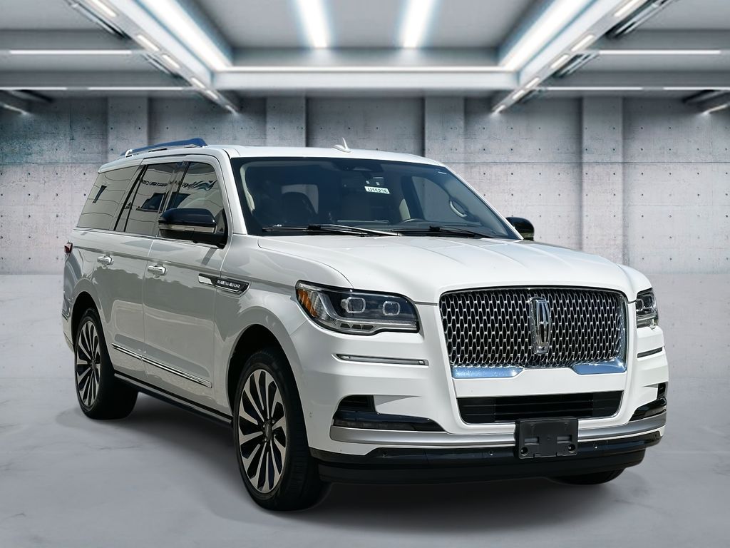 2022 Lincoln Navigator Reserve photo 2
