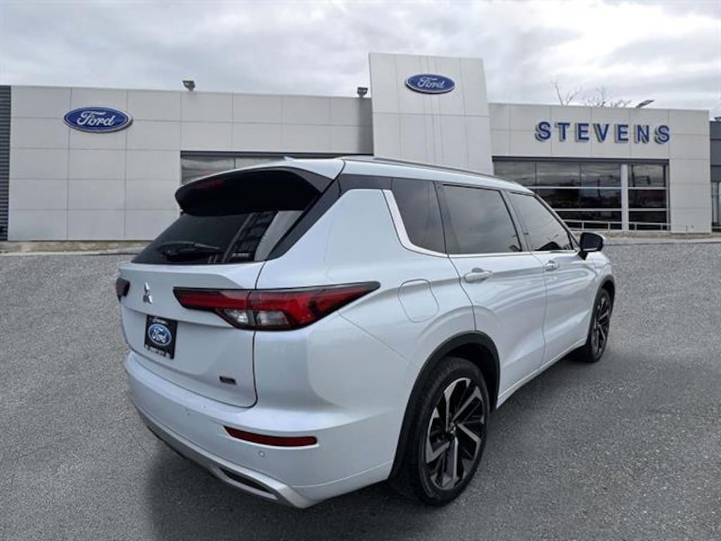 Used 2022 Mitsubishi Outlander SEL Special Edition