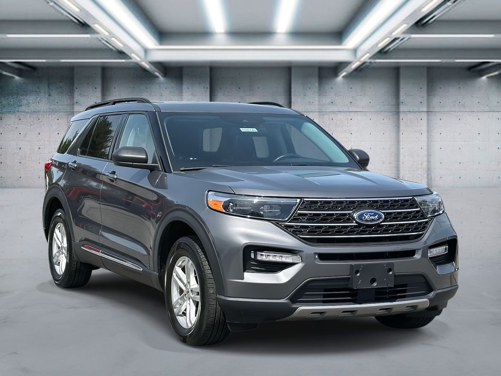 Used 2022 Ford Explorer XLT with VIN 1FMSK8DH7NGA20502 for sale in Saint James, NY