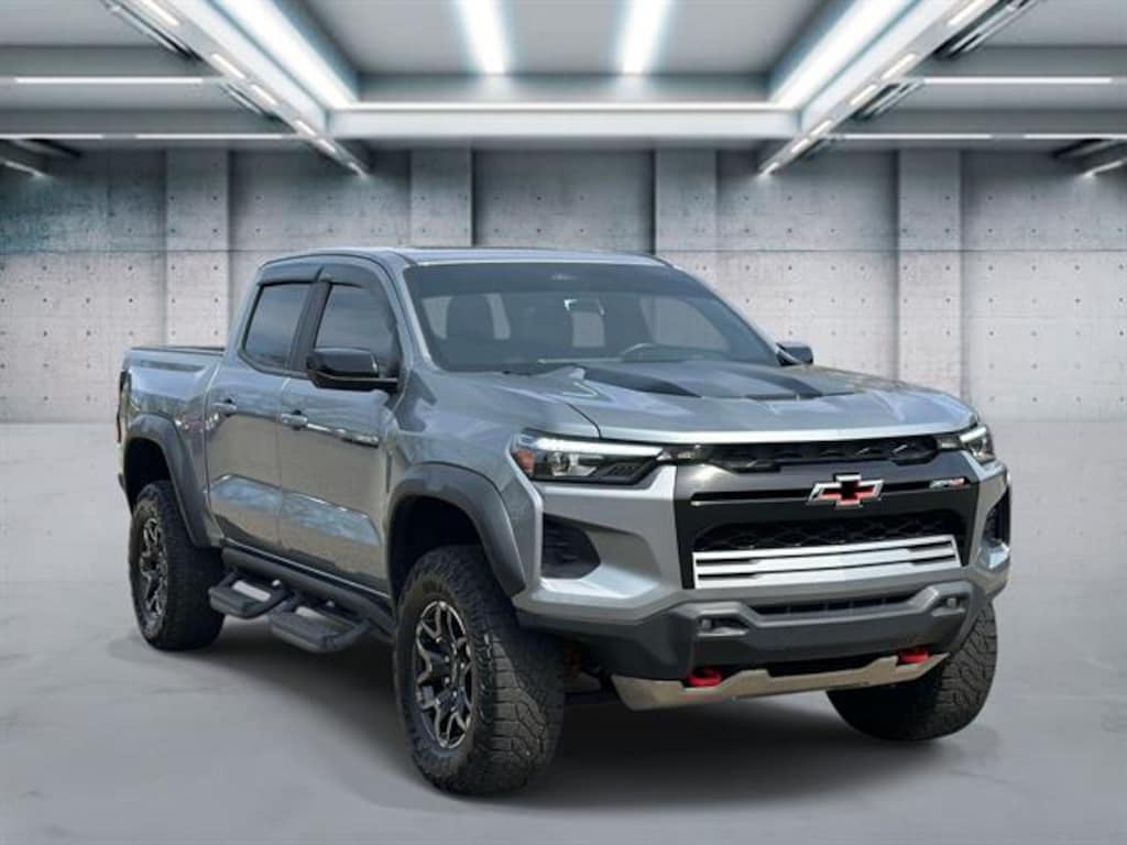 Used 2024 Chevrolet Colorado ZR2