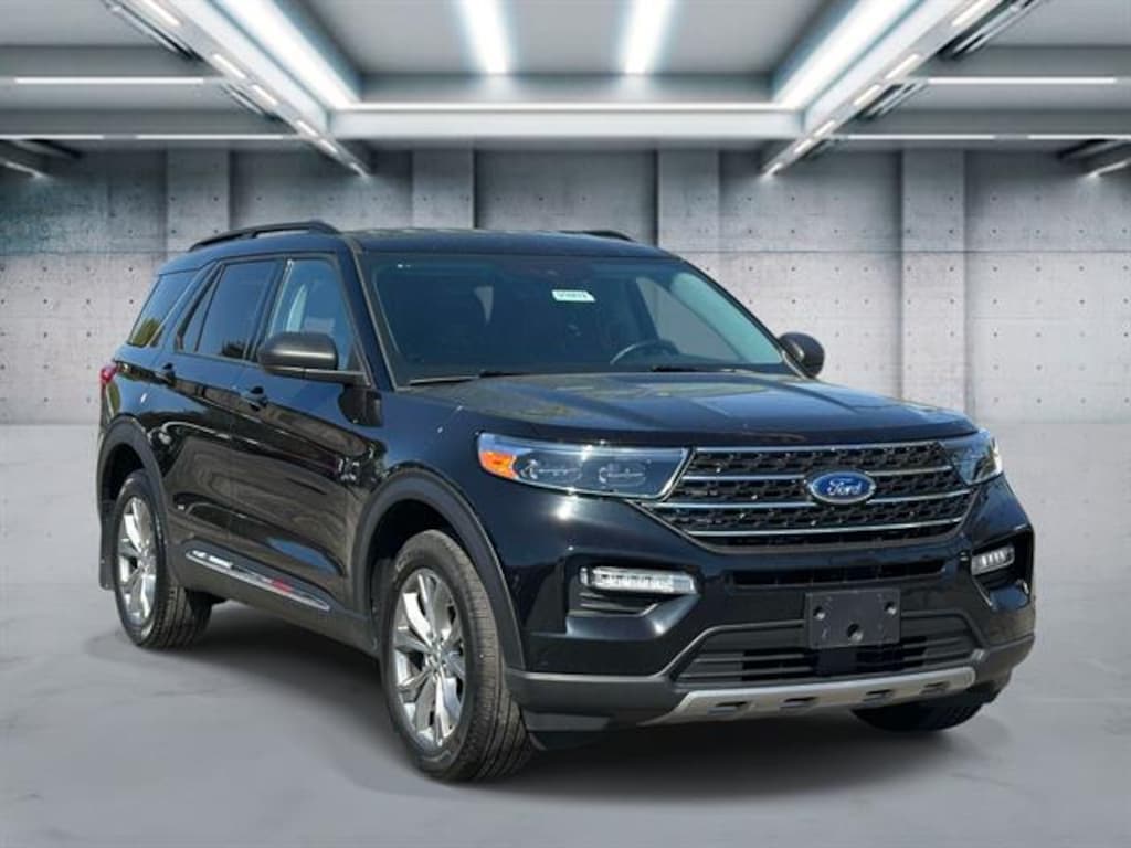 Used 2023 Ford Explorer XLT