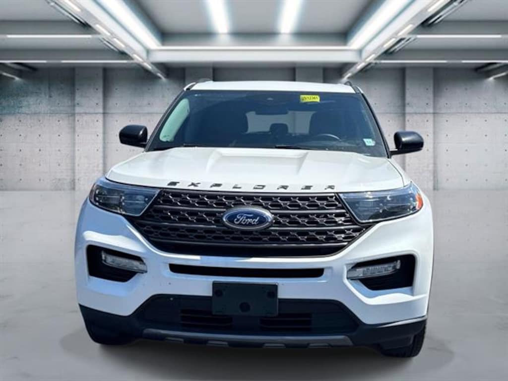Used 2023 Ford Explorer XLT