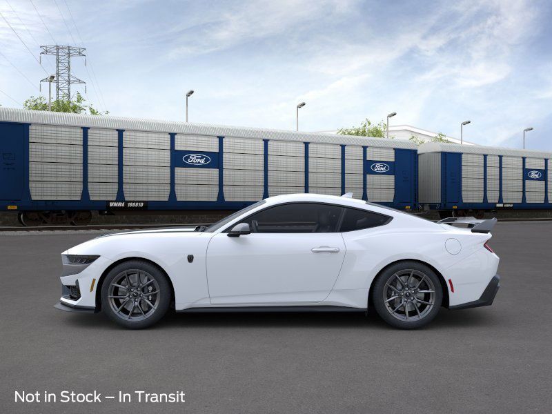 2025 Ford Mustang Dark Horse Deluxe photo 3