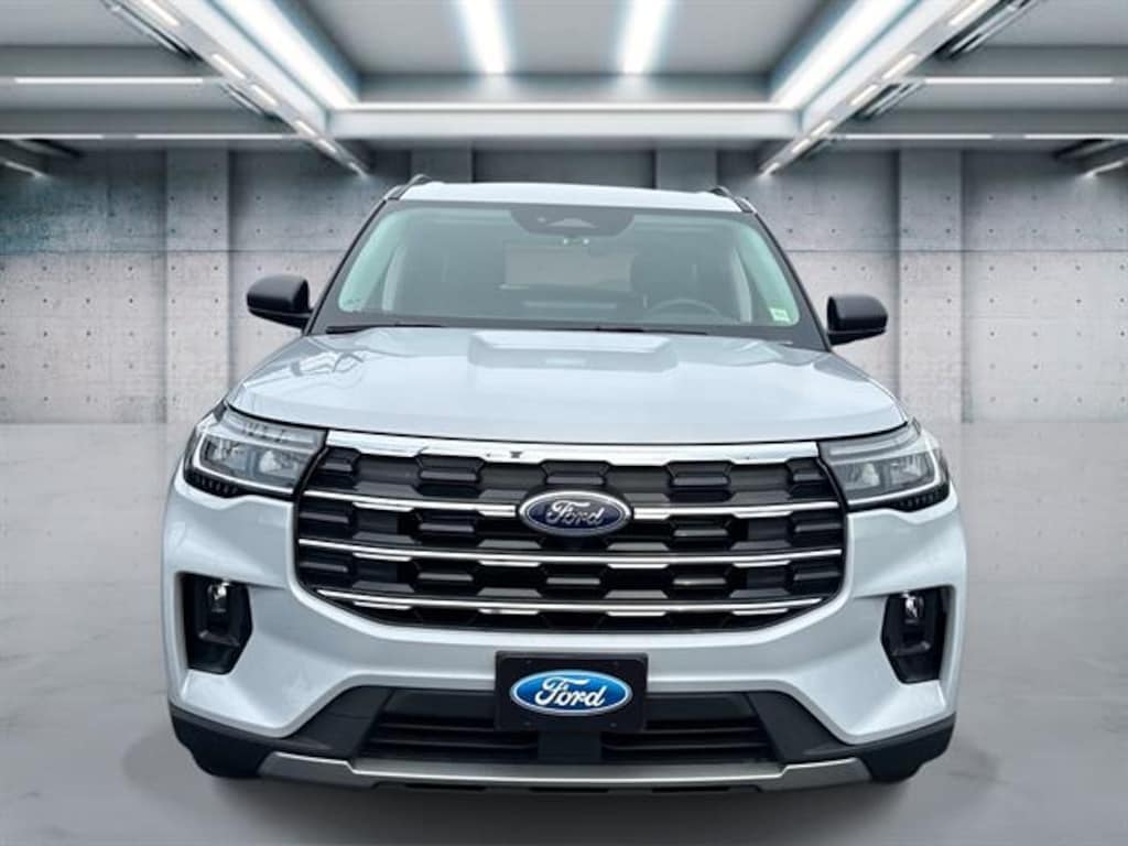 Used 2025 Ford Explorer AWD Active 4dr SUV