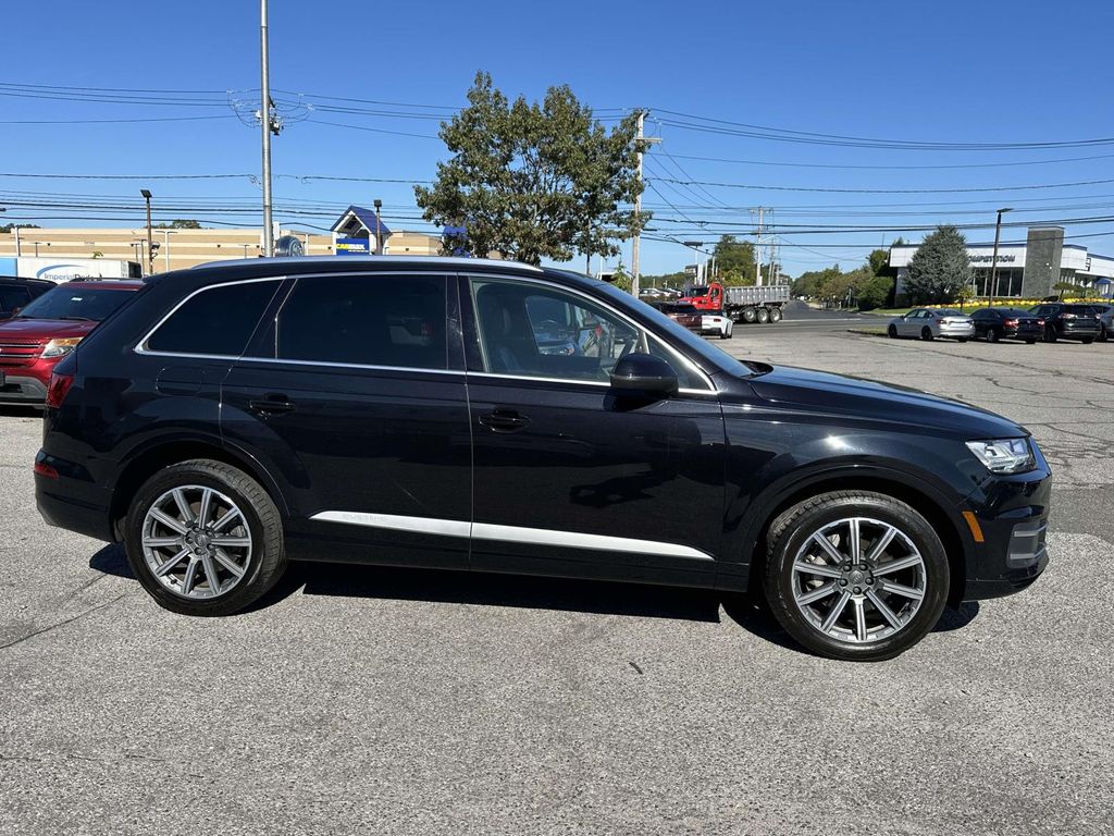 2018 Audi Q7 Premium Plus photo 3