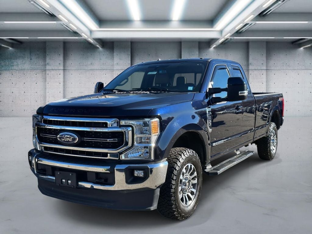 2022 Ford F-350 Super Duty Lariat's photo