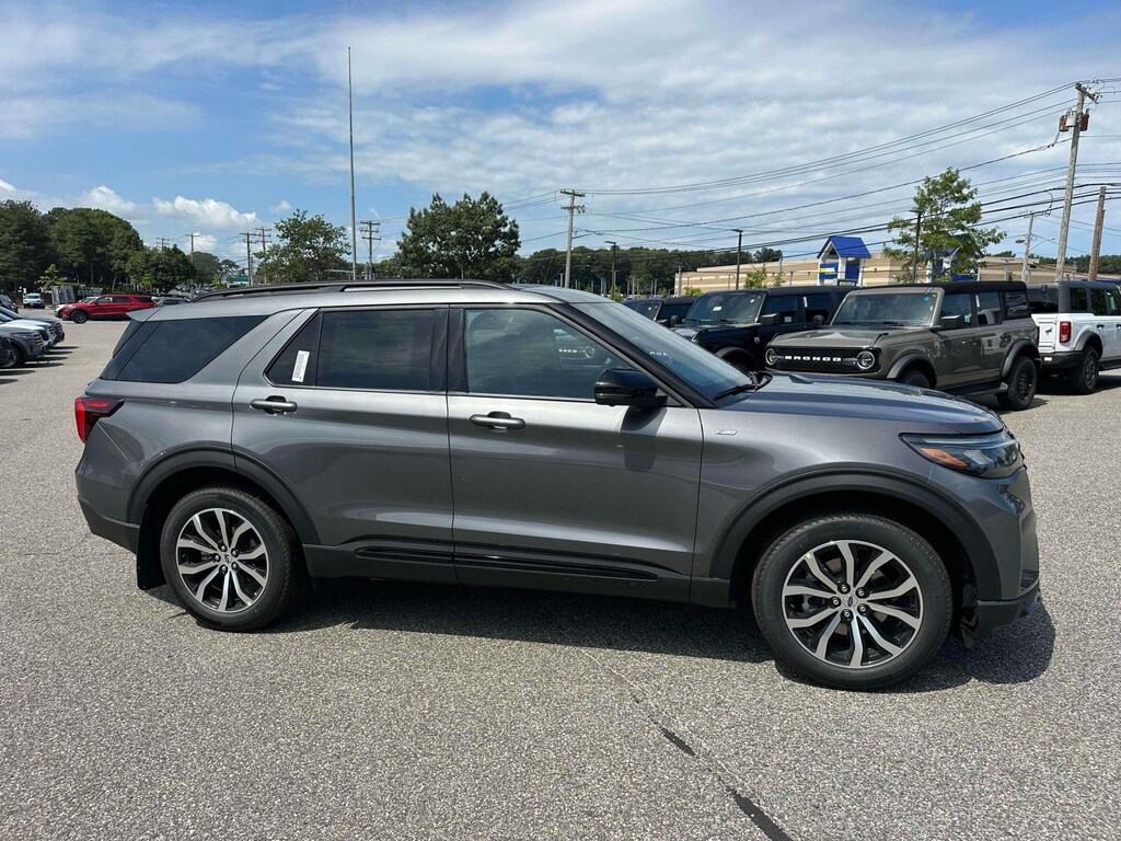 New 2026 Ford Explorer ST-Line SUV