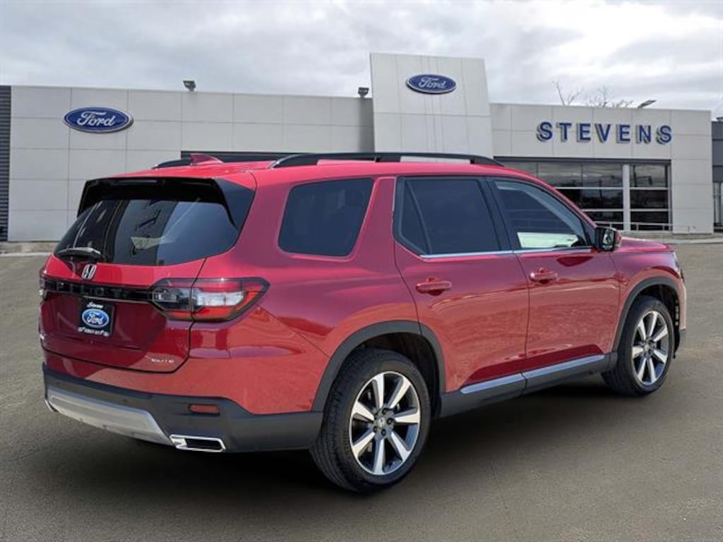 Certified 2025 Honda Pilot Elite