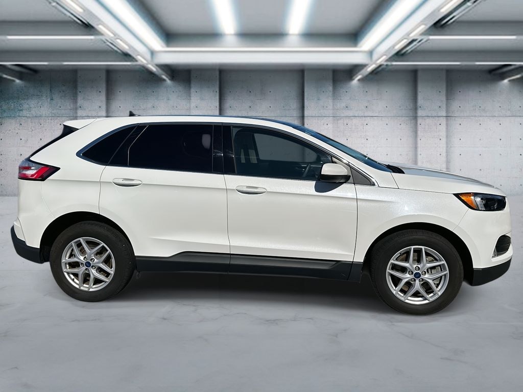 Used 2022 Ford Edge SEL SUV