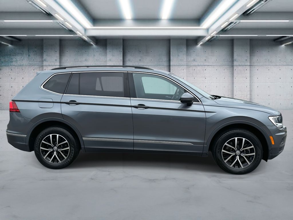2021 Volkswagen Tiguan SE photo 3