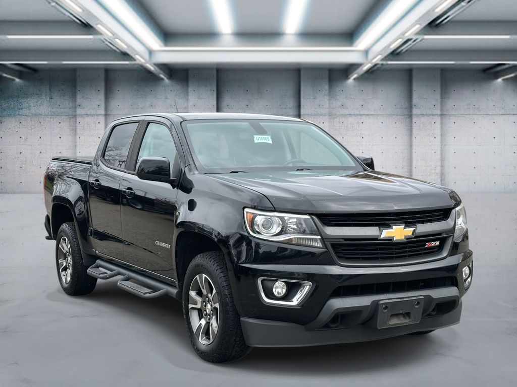 2020 Chevrolet Colorado Z71 photo 2
