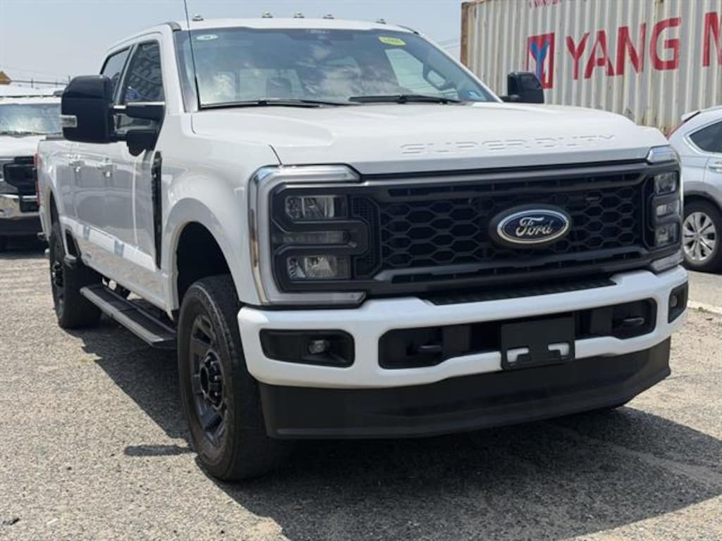 Certified 2024 Ford Super Duty F-250 SRW Lariat