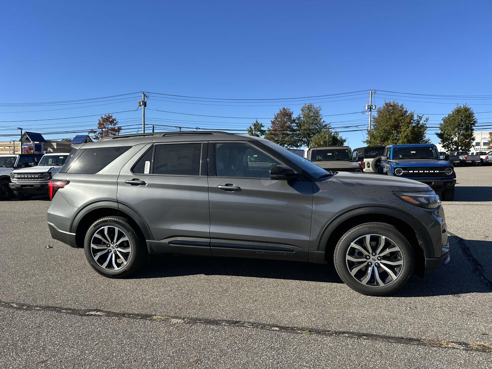 New 2027 Ford Explorer ST-Line SUV