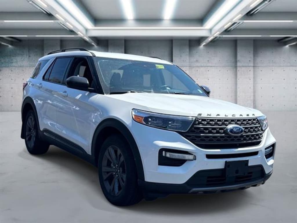 Used 2023 Ford Explorer XLT