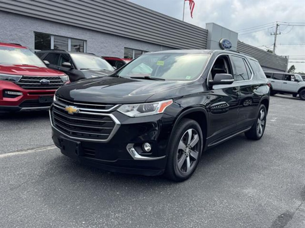Used 2021 Chevrolet Traverse LT Leather