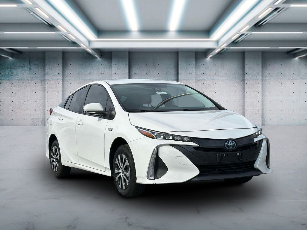 Used 2021 Toyota Prius Prime LE with VIN JTDKAMFP0M3169490 for sale in Saint James, NY
