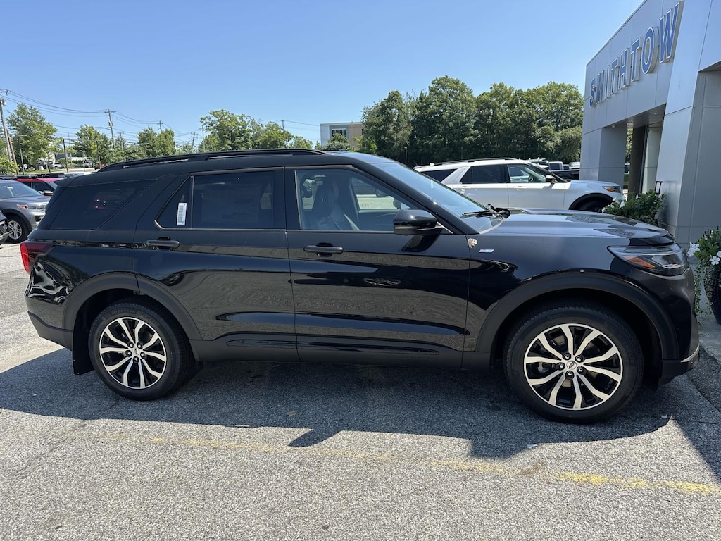 New 2026 Ford Explorer ST-Line SUV